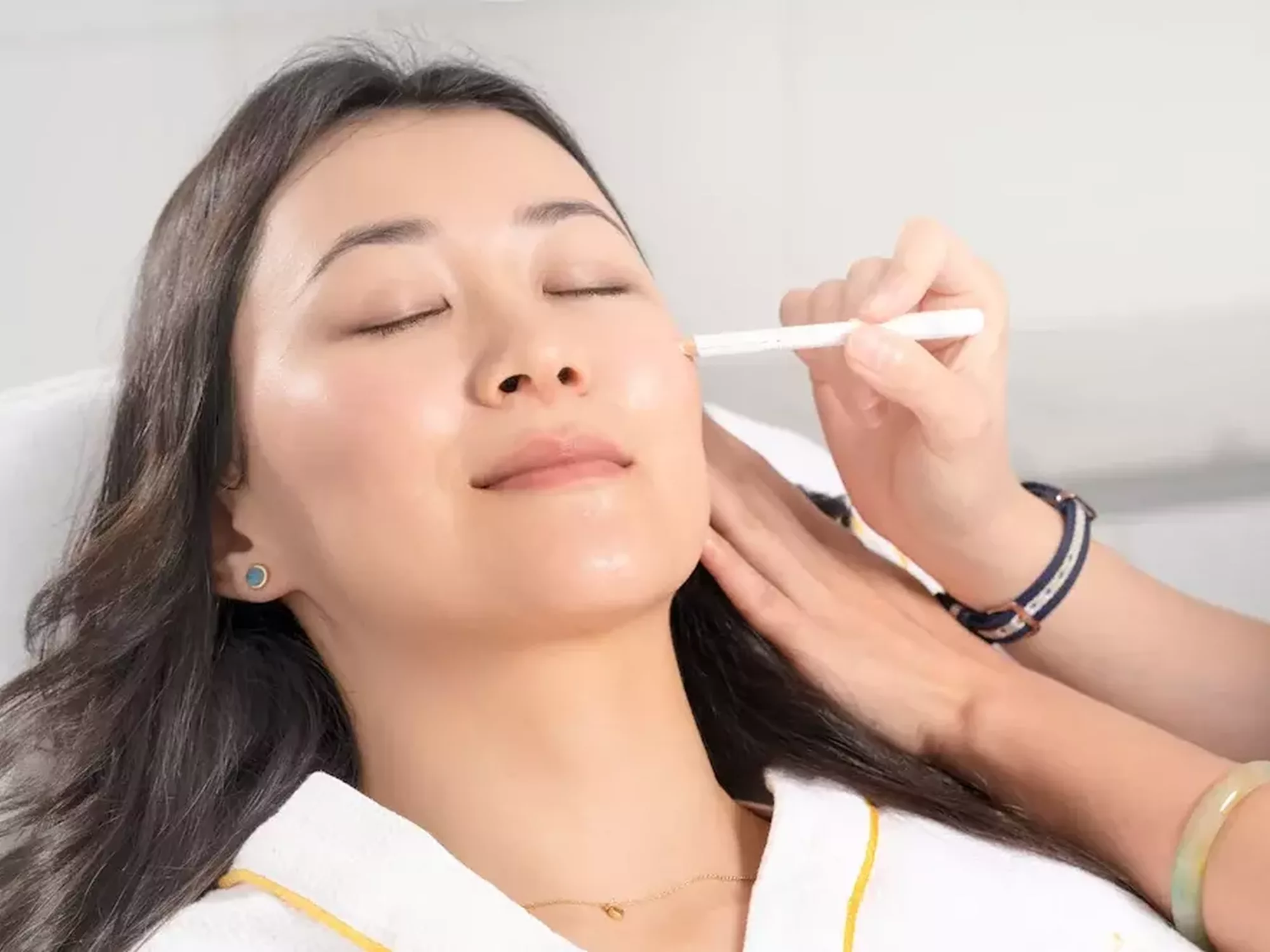 Non invasive rf skin tightening